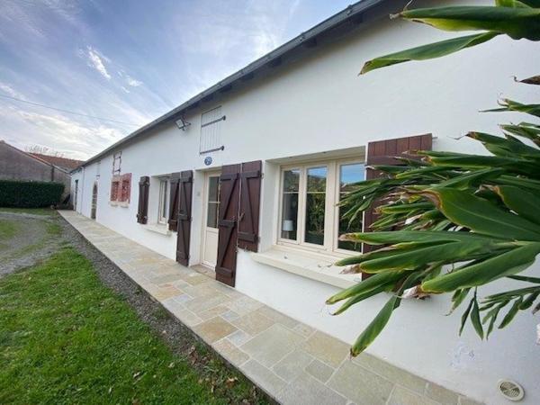 COUERON- Maison 10 pièces, 6 chambres sur une parcelle de 9335 m²