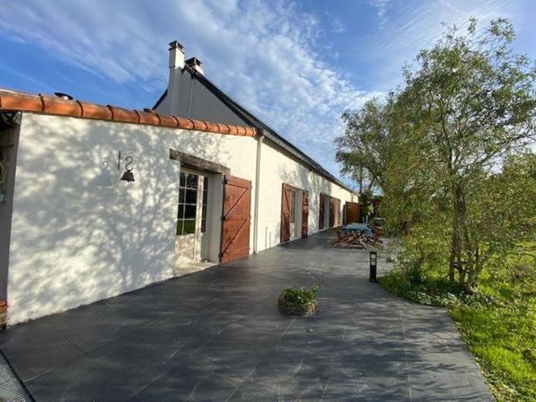 COUERON- Maison 10 pièces, 6 chambres sur une parcelle de 9335 m²