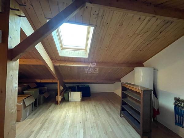 CHAVILLE - RER C - Duplex de 3 pièces avec terrasse €299 000 ** - Référence 656-C