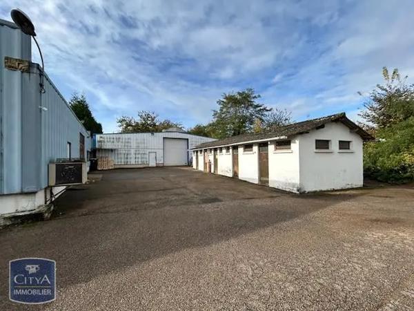 Immeuble à vendre 1250m² Envermeu (76630)