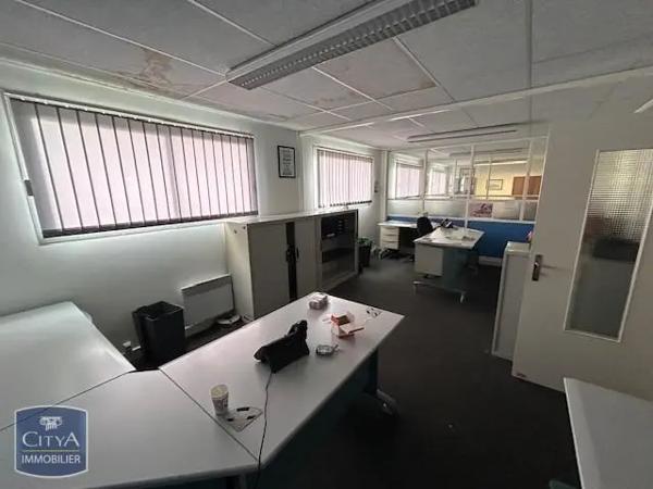 Immeuble à vendre 1250m² Envermeu (76630)