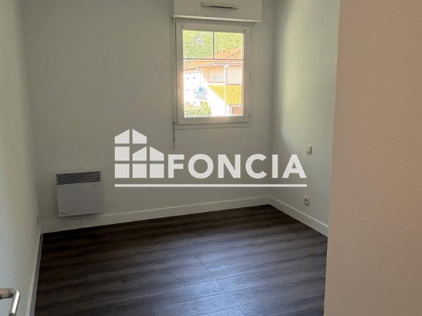 Location Appartement 3 pièces 55.7 m² - 1 RUE COTTAGE DES TOURTERELLES Pau 64000