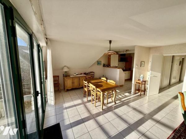 APPARTEMENT EN HYPER CENTRE-VILLE