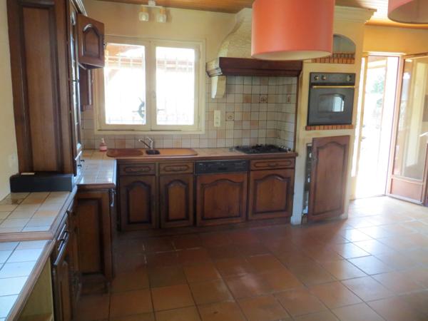 LANTON (secteur CASSY) - maison plain-pied - une chambre et un bureau - dans quartier calme