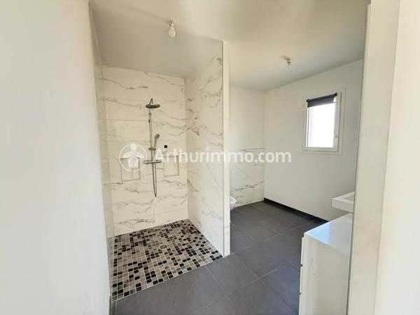 Vente                                                      Maison
                        
                     5 pièces                      110 m2                     à Neuvic