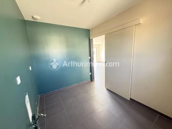Vente                                                      Maison
                        
                     5 pièces                      110 m2                     à Neuvic