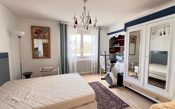 Maison à vendre    6 pièces • 155,50 m2 Carhaix-Plouguer
