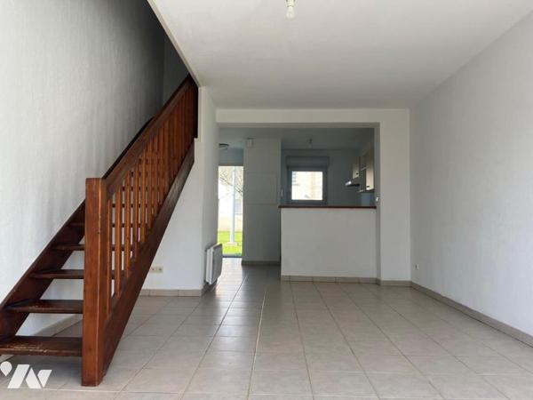 VILLA DUPLEX AVEC JARDIN