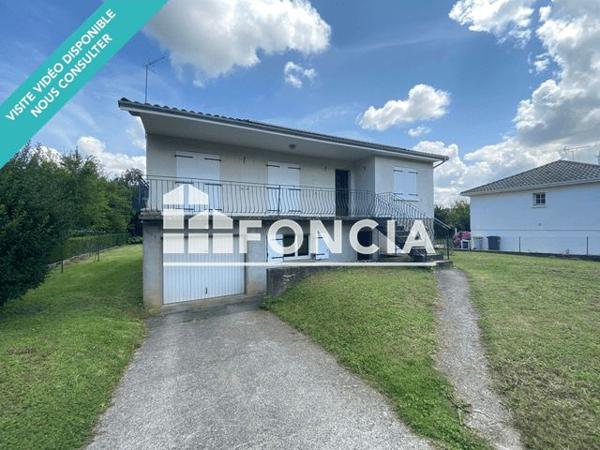 Location Studio 21.26 m² - 38 RUE DE LA CHARLETTERIE Buxerolles 86180