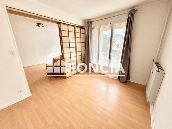 Location Appartement 3 pièces 71.67 m² - 8 CHEMIN DU TIVOLI Tournon Sur Rhone 07300