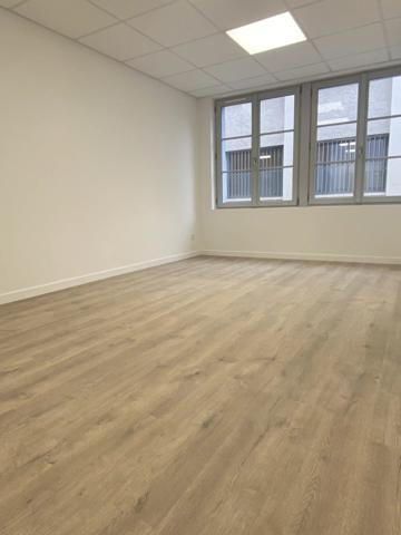 Location Local commercial 1 pièces 14 m2 à Revel