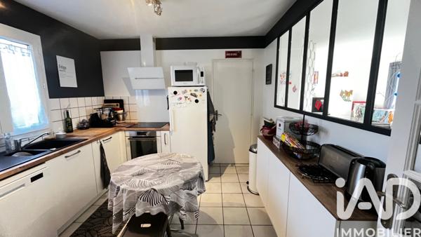 Maison à vendre 4 pièces 90 m² Saint-Yrieix-sur-Charente