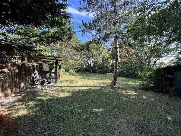 Terrain à vendre |  Saujon |  918 m²