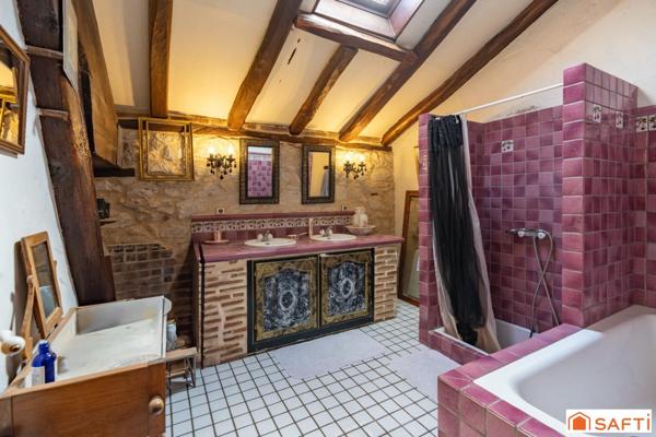 Propriété en pierre 165m2 avec piscine, garages