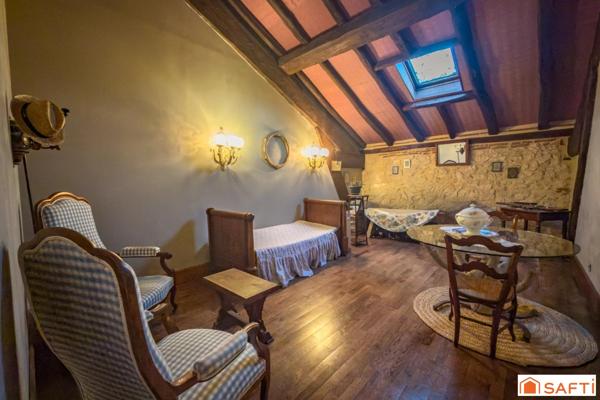 Propriété en pierre 165m2 avec piscine, garages