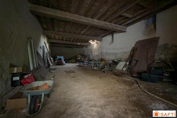 Propriété en pierre 165m2 avec piscine, garages