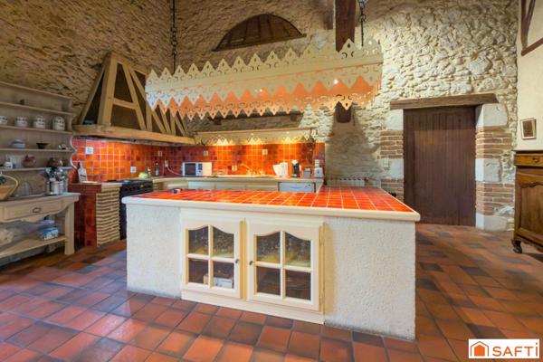 Propriété en pierre 165m2 avec piscine, garages