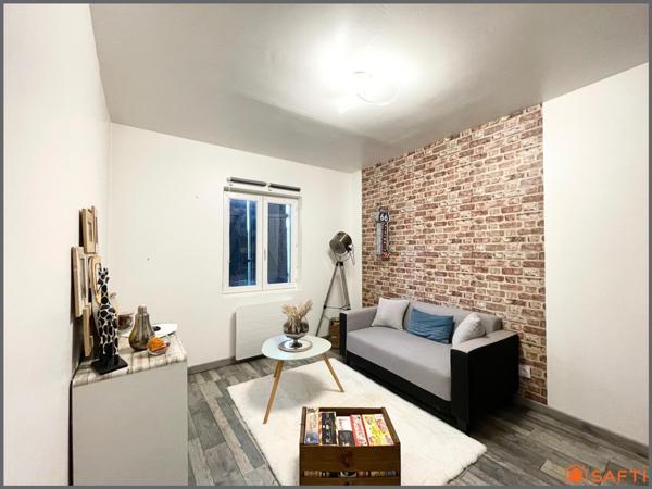 Maison de village entièrement rénovée, 4 chambres.