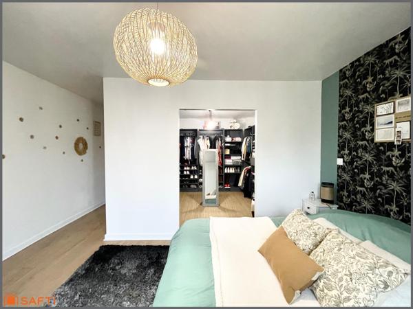 Maison de village entièrement rénovée, 4 chambres.