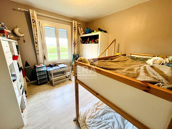 TRÈS PROCHE CHAUNY, SECTEUR RECHERCHÉ, PRODUIT RARE!