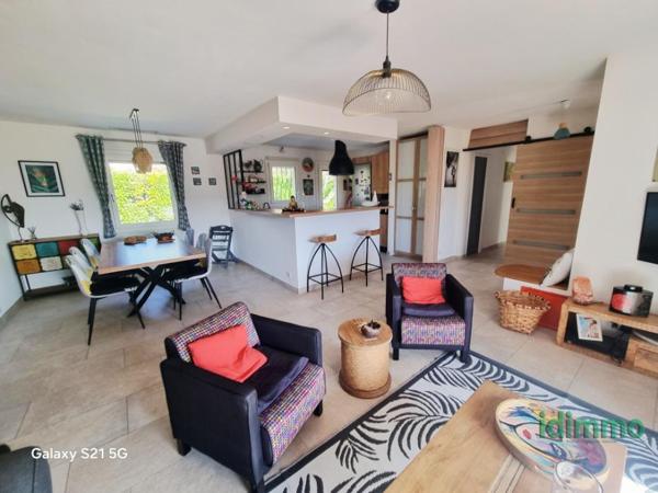 A découvrir Draguignan jolie villa F4 de 101m+dépendance garage terrasse 450m de terrain 399000€ crn2402 dpe B Draguignan (83300)