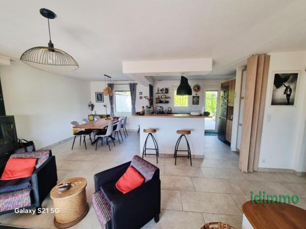 A découvrir Draguignan jolie villa F4 de 101m+dépendance garage terrasse 450m de terrain 399000€ crn2402 dpe B Draguignan (83300)