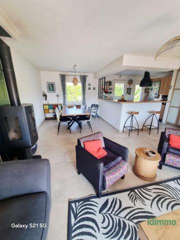 A découvrir Draguignan jolie villa F4 de 101m+dépendance garage terrasse 450m de terrain 399000€ crn2402 dpe B Draguignan (83300)