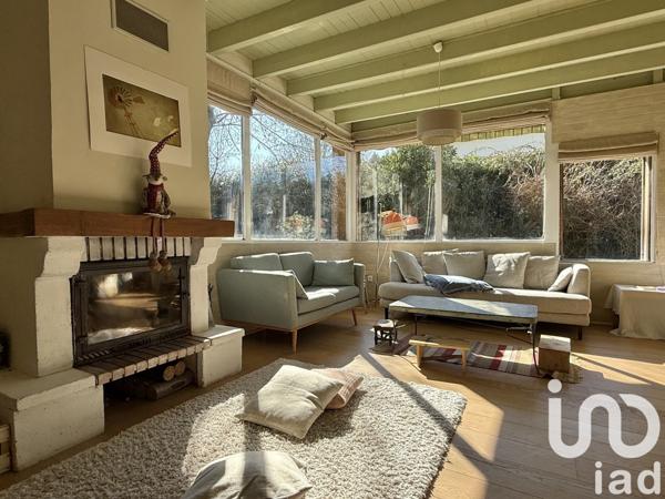 Maison 9 pièces de 214 m² à Tresses (33370)