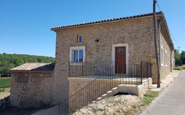 Appartement à louer    3 pièces •  Saint-Paulet-de-Caisson