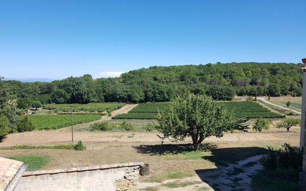 Appartement à louer    3 pièces •  Saint-Paulet-de-Caisson