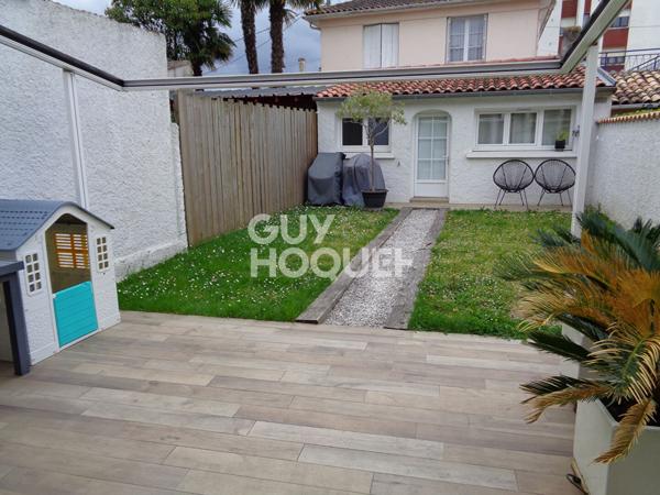 Maison de ville rénovée à Marmande / terrasse / jardin et garage