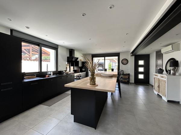 Maison 6 pièces - 151 m²