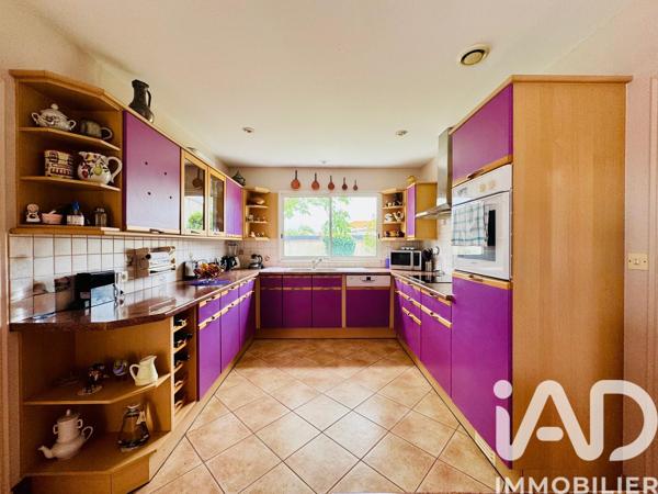 Maison à vendre 5 pièces 149,21 m² Sainte-Soulle
