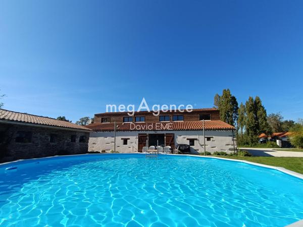 Maison à Challans, 85300 - 10 pièces 360m²