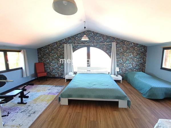 Maison à Challans, 85300 - 10 pièces 360m²