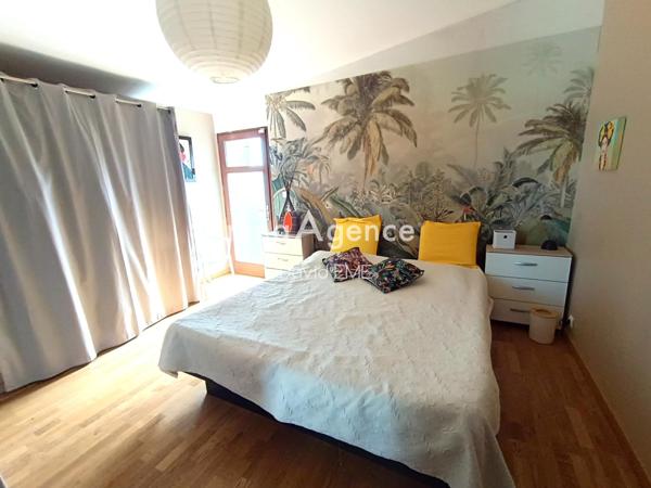 Maison à Challans, 85300 - 10 pièces 360m²