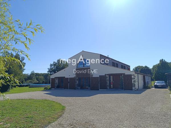 Maison à Challans, 85300 - 10 pièces 360m²