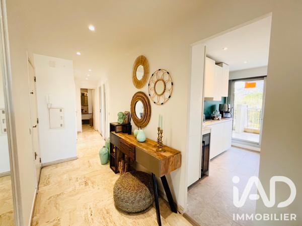 Appartement à vendre 3 pièces 69 m² Mandelieu-la-Napoule