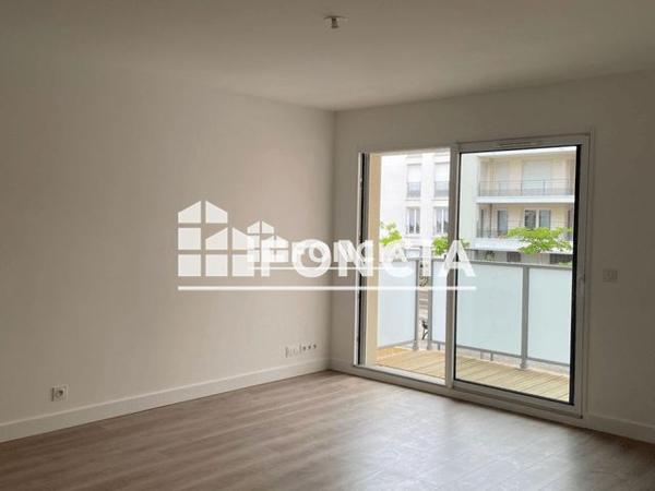 Location Appartement 2 pièces 41.54 m² - 13 AVENUE CORIOLAN Luce 28110