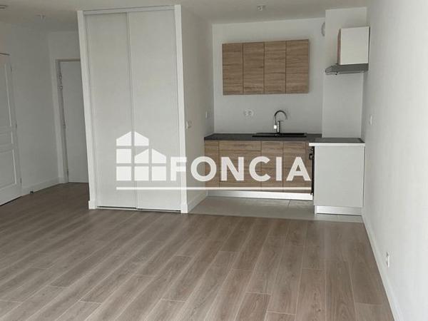 Location Appartement 2 pièces 41.54 m² - 13 AVENUE CORIOLAN Luce 28110