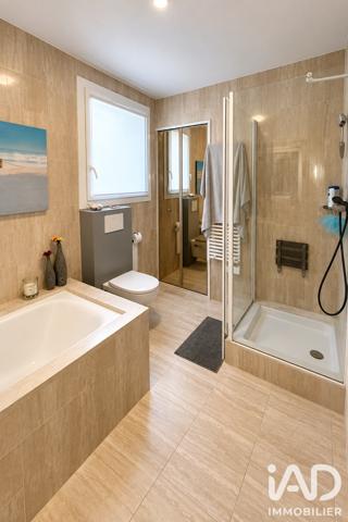 Maison à vendre 6 pièces 232 m² Aubagne