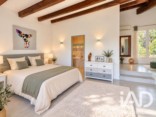 Maison à vendre 6 pièces 232 m² Aubagne