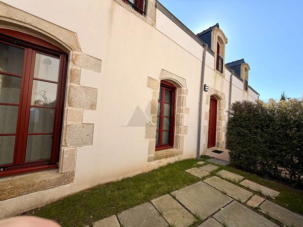 A VENDRE QUIMPER HISTORIQUE APPARTEMENT DUPLEX JARDIN PARKING