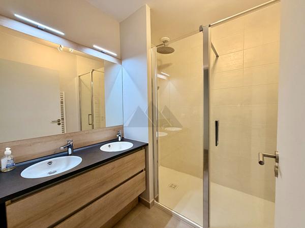 A VENDRE QUIMPER HISTORIQUE APPARTEMENT DUPLEX JARDIN PARKING