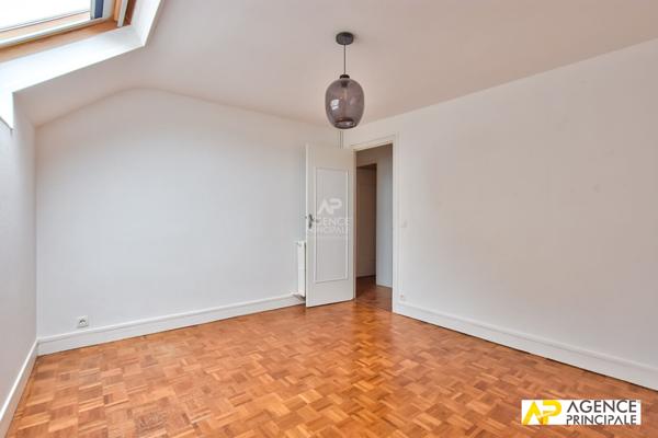 Appartement 4 pièce(s) 89.6 m2 - charme - centre ville - calme €450 000 - Référence 4551-cpy