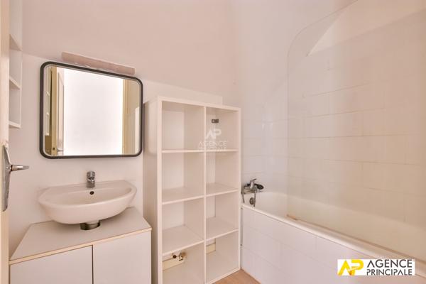 Appartement 4 pièce(s) 89.6 m2 - charme - centre ville - calme €450 000 - Référence 4551-cpy