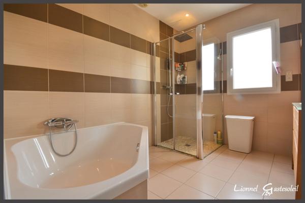 Maison à vendre 3 chambres dans un cadre champêtre à SAINT PIERRE D'EYRAUD (24)