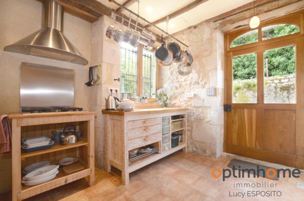 Belle maison de 14ème siècle et 18ème siècle au Coeur du village