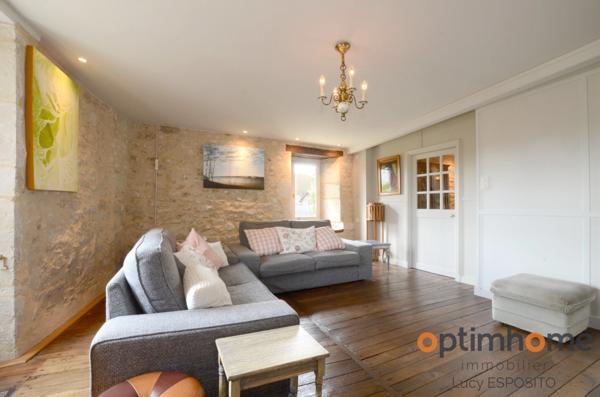 Belle maison de 14ème siècle et 18ème siècle au Coeur du village