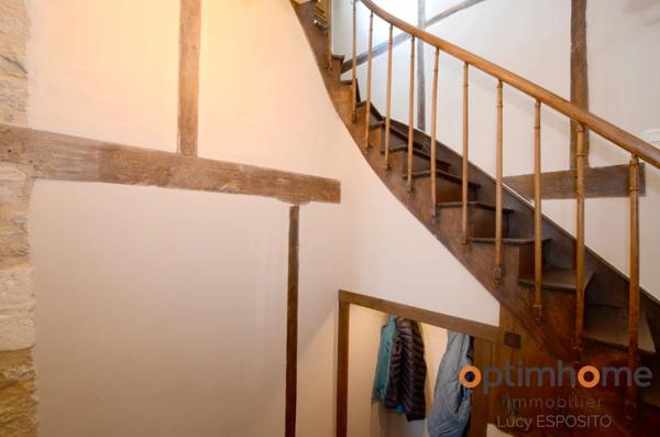 Belle maison de 14ème siècle et 18ème siècle au Coeur du village